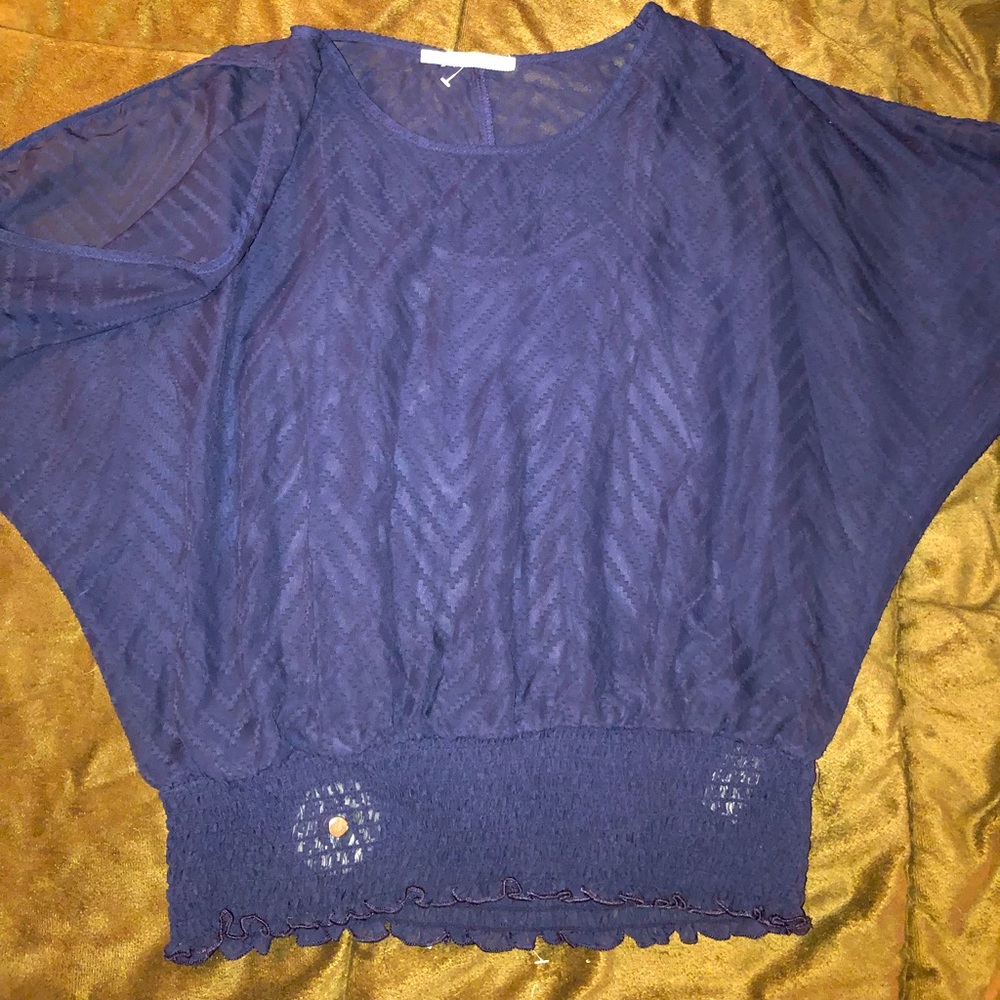 2/$10 MAURICES Blue sheer cold shoulder size SM NEW